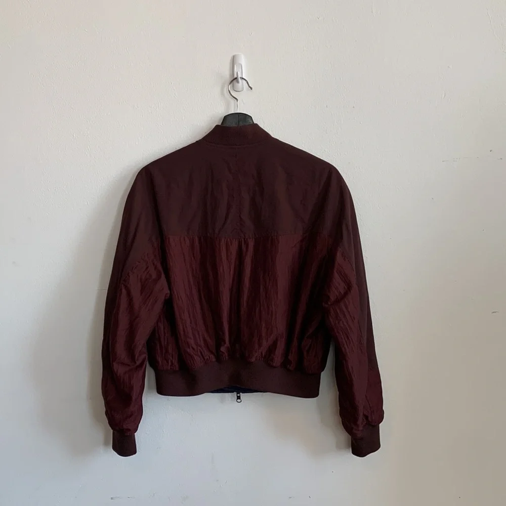 NWOT Vince REVERSIBLE 5-pkt Flight Jacket Navy Quilted and Merlot Patchwork - Picture 3 of 12